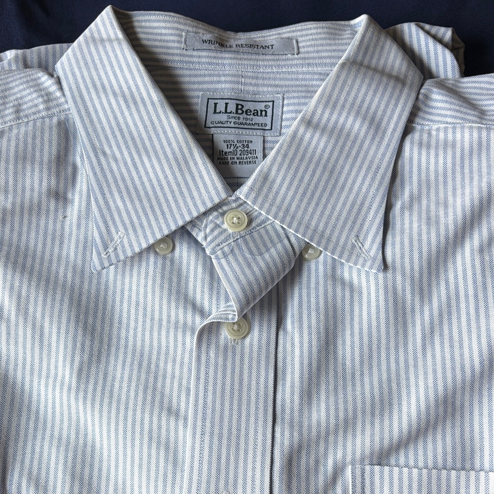L.L. Bean Men's White and Blue Pinstripe Shirt EUC! Sz 17 1/2 -34
